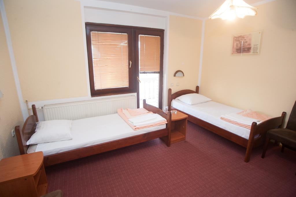 Hotel Extra Lion Md Ni エクステリア 写真
