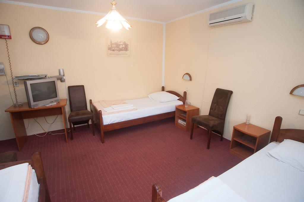 Hotel Extra Lion Md Ni エクステリア 写真